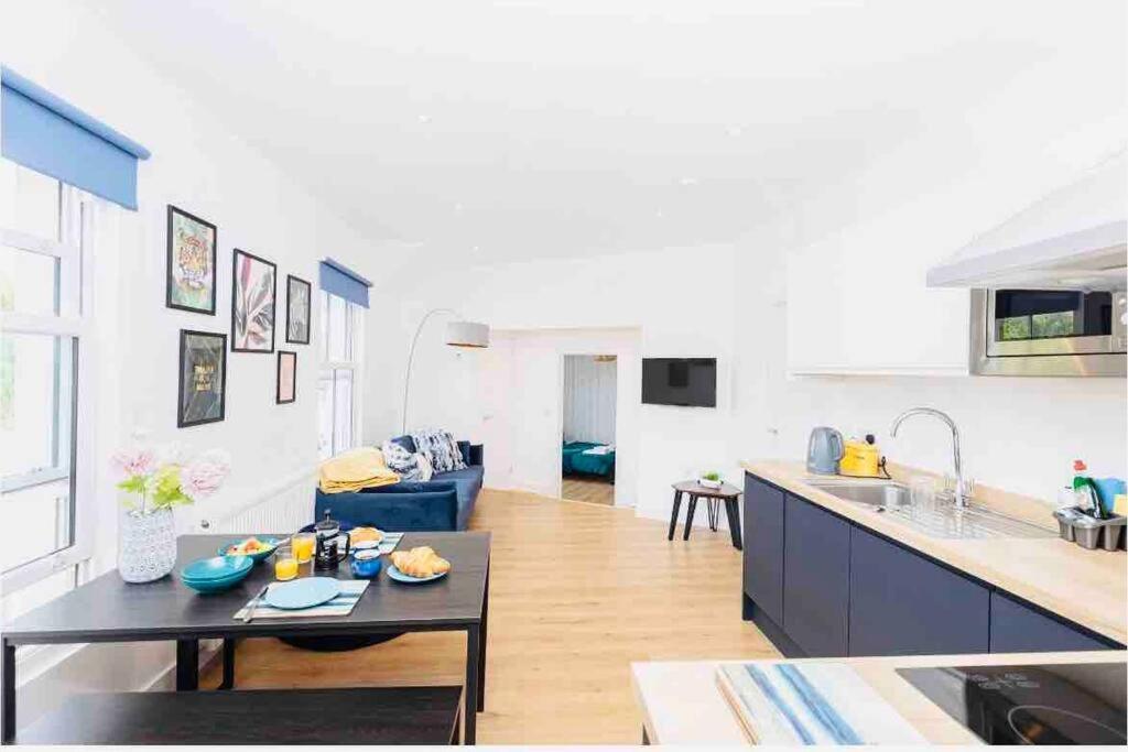 Sleeps 6 The Lovely Lymington Lock Off المظهر الخارجي الصورة