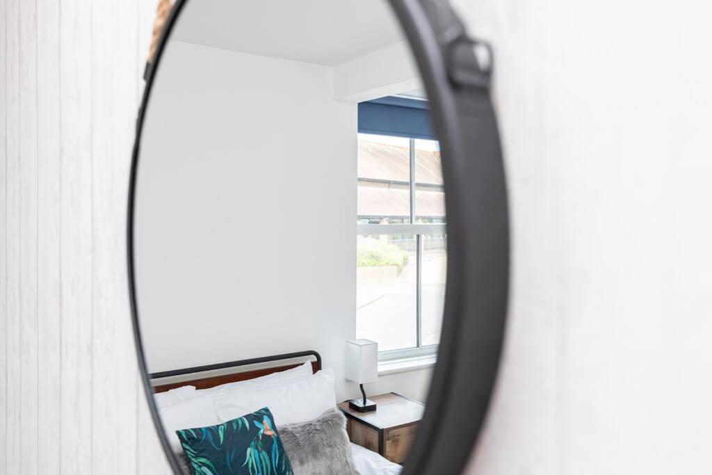 Sleeps 6 The Lovely Lymington Lock Off المظهر الخارجي الصورة